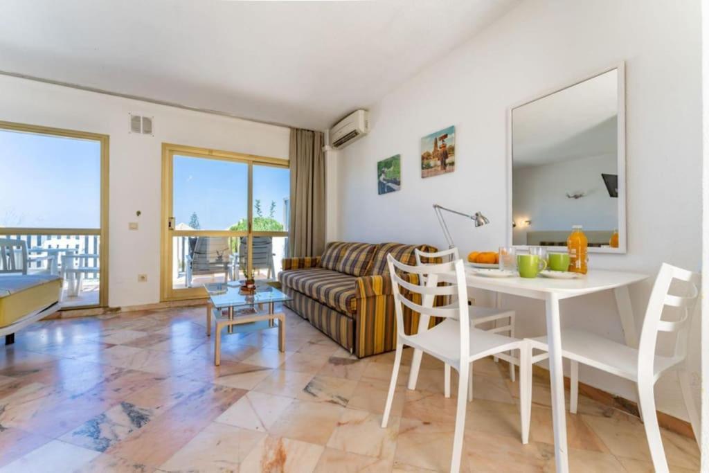 Ct 103 - Faro'S Romana Playa Studio 142 Marbella Luaran gambar